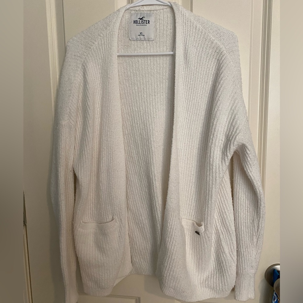 -white cardigan from Hollister